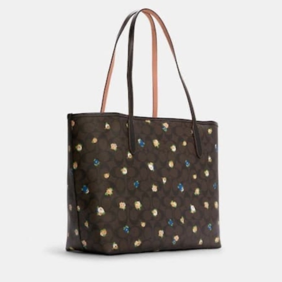 City Tote In Signature Canvas With Vintage Mini Rose Print - Picture 2 of 6